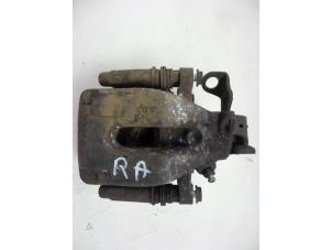 Used Rear brake calliper, right Peugeot 208 I (CA/CC/CK/CL) 1.6 e-HDi FAP Price € 35,00 Margin scheme offered by Autobedrijf Broekhuis B.V.