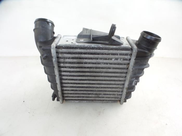 Usados Intercooler Skoda Fabia II Combi 1.4 TDI 80 Precio € 40,00 Norma de margen ofrecido por Autobedrijf Broekhuis B.V.