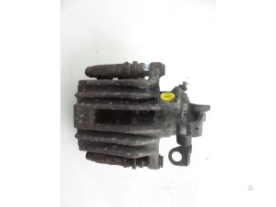 Used Rear brake calliper, left Skoda Fabia II Combi 1.4 TDI 80 Price € 25,00 Margin scheme offered by Autobedrijf Broekhuis B.V.