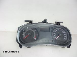 Used Odometer KM Renault Clio III (BR/CR) 1.2 16V 75 Price € 35,00 Margin scheme offered by Autobedrijf Broekhuis B.V.