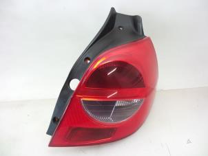 Used Taillight, right Renault Clio III (BR/CR) 1.2 16V 75 Price € 22,50 Margin scheme offered by Autobedrijf Broekhuis B.V.