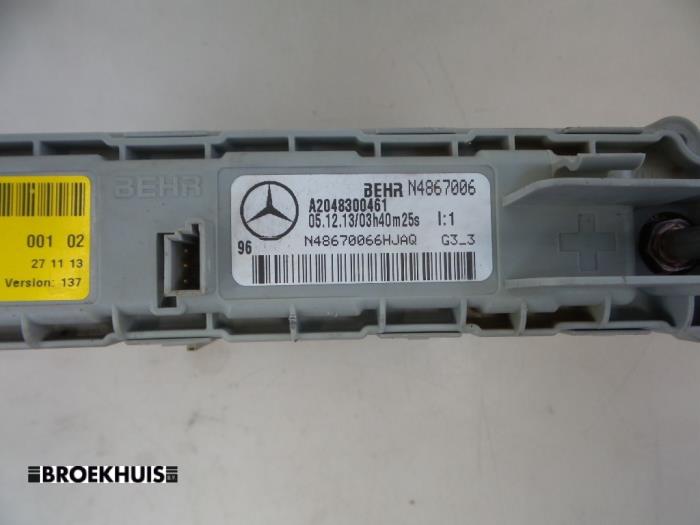 Heating element from a Mercedes-Benz E Estate (S212) E-200 CDI 16V BlueEfficiency,BlueTEC 2013