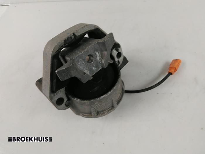 Used Engine mount Audi A6 (C7) 2.0 TDI 16V Price € 65,00 Margin scheme offered by Autobedrijf Broekhuis B.V.