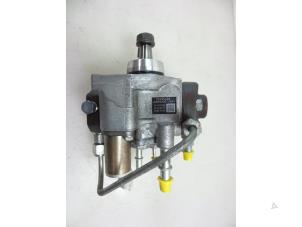 Used Mechanical fuel pump Opel Astra K Sports Tourer 1.6 CDTI 110 16V Price € 150,00 Margin scheme offered by Autobedrijf Broekhuis B.V.