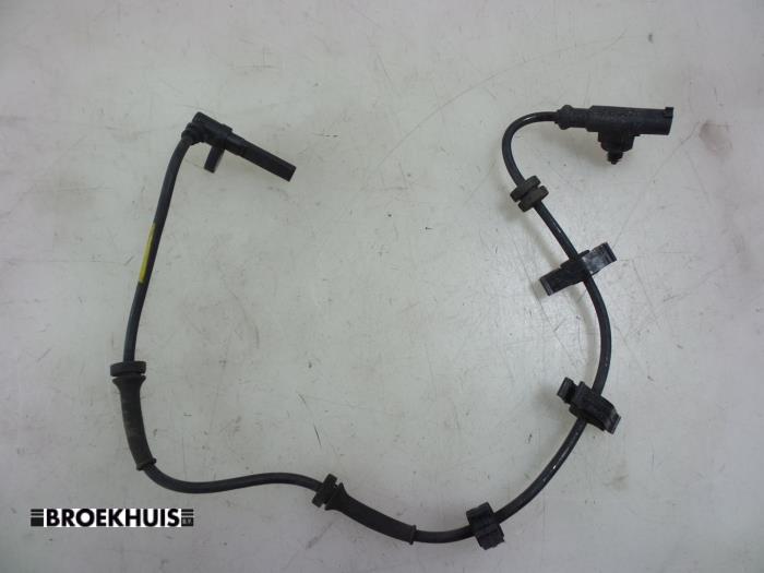 Begagnade ABS-sensor Ferrari 488 GTB 3.9 Turbo V8 32V Pris € 75,00 Marginaltabell erbjuds av Autobedrijf Broekhuis B.V.