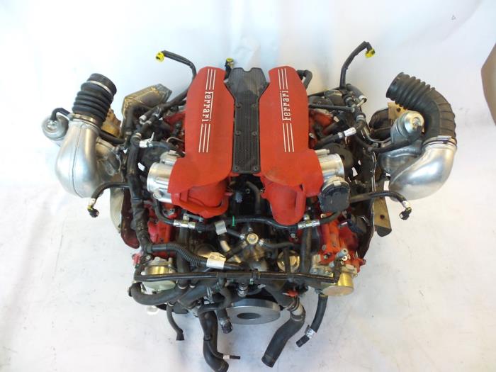 Ferrari F8 Engine 720PS F154CD, Complete engine