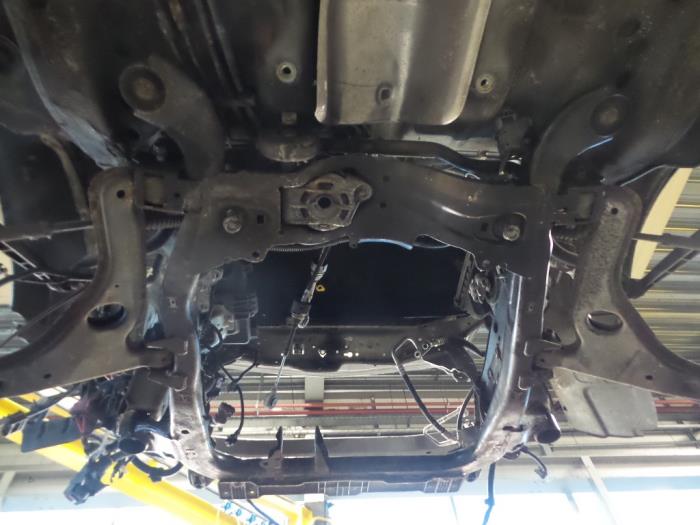Usagé Faux châssis Opel Zafira (M75) 1.9 CDTI Prix € 100,00 Règlement à la marge proposé par Autobedrijf Broekhuis B.V.