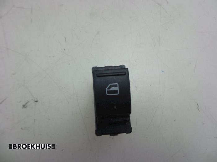 Electric window switch from a Seat Mii 1.0 12V 2015