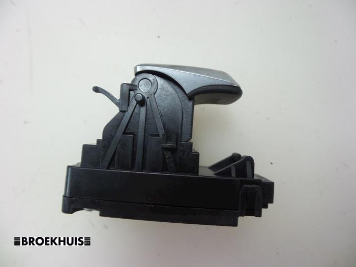 Parking brake switch from a Mercedes-Benz C Estate (S205) C-350 e 2.0 16V 2015