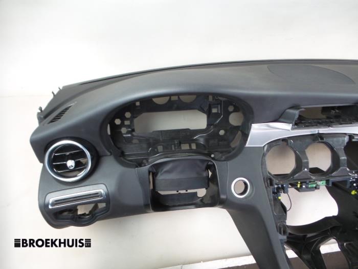 Airbag set + dashboard de un Mercedes-Benz C (W205) C-200d 2.2 16V 2017