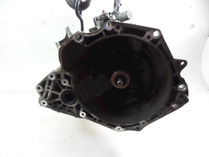 Gearbox Opel Astra J 1.6 16V A16XER C394
