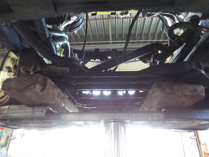 Usagé Faux châssis Mercedes Sprinter 3,5t (906.63) 319 CDI,BlueTEC V6 24V Prix € 242,00 Prix TTC proposé par Autobedrijf Broekhuis B.V.