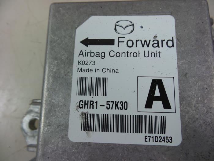 Airbag set+module from a Mazda 6 SportBreak (GJ/GH/GL) 2.2 SkyActiv-D 175 16V 2013