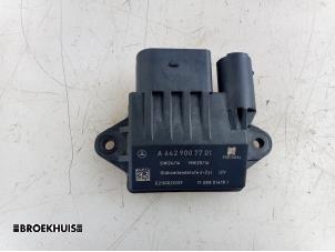 Used Glow plug relay Mercedes Sprinter 5t (907.6) 319 CDI 3.0 V6 24V RWD Price € 60,50 Inclusive VAT offered by Autobedrijf Broekhuis B.V.