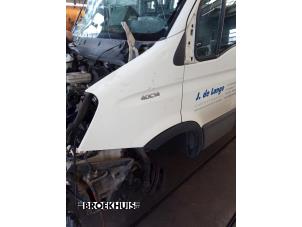Used Front wing, left Iveco New Daily IV 35C14V, 35C14V/P, 35S14V, 35S14V/P Price € 72,60 Inclusive VAT offered by Autobedrijf Broekhuis B.V.