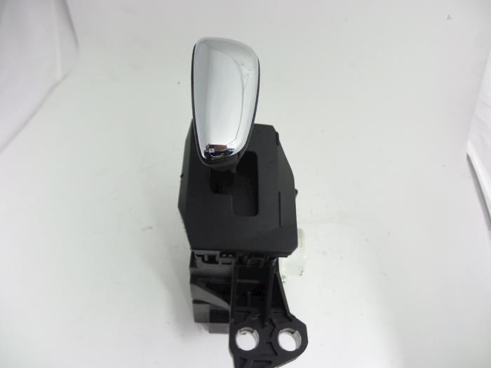Gear stick from a Lexus CT 200h 1.8 16V 2011