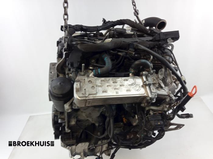 Motor van een Mercedes-Benz A (W176) 1.8 A-200 CDI 16V 2013