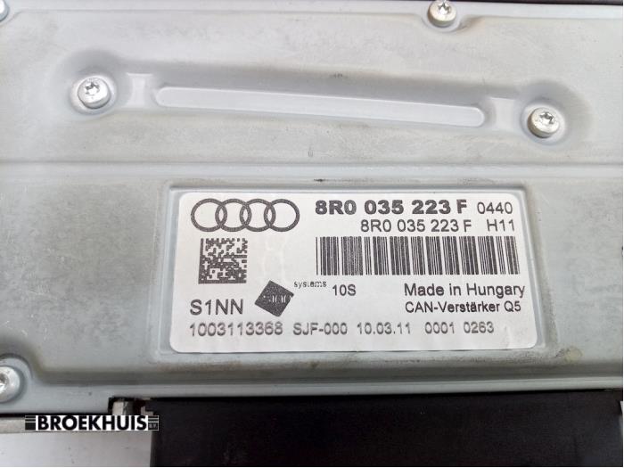 Amplificador de radio de un Audi A5 Sportback Quattro (B8H/B8S) 2.0 TDI 16V 2011