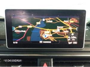 Usados Controlador de pantalla multimedia Audi A4 Avant (B9) 2.0 TDI Ultra 16V Precio € 175,00 Norma de margen ofrecido por Autobedrijf Broekhuis B.V.