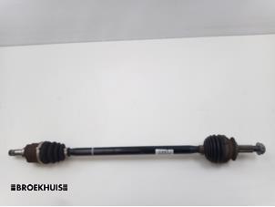 Used Front drive shaft, right Seat Mii 1.0 12V Price € 45,00 Margin scheme offered by Autobedrijf Broekhuis B.V.