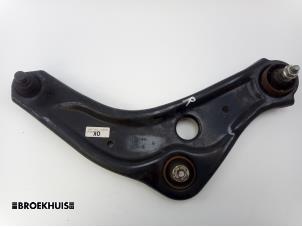 Usagé Bras de suspension avant droit Nissan Qashqai (J11) 1.5 dCi DPF Prix € 50,00 Règlement à la marge proposé par Autobedrijf Broekhuis B.V.