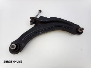 Used Front wishbone, right Renault Clio IV Estate/Grandtour (7R) 1.5 Energy dCi 90 FAP Price € 25,00 Margin scheme offered by Autobedrijf Broekhuis B.V.