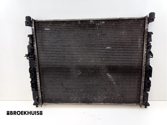 Used Radiator Mercedes ML II (164/4JG) 3.0 ML-280 CDI 4-Matic V6 24V Price € 75,00 Margin scheme offered by Autobedrijf Broekhuis B.V.