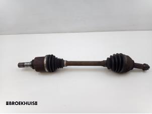Used Front drive shaft, left Opel Vivaro 2.0 CDTI 16V Price € 102,85 Inclusive VAT offered by Autobedrijf Broekhuis B.V.