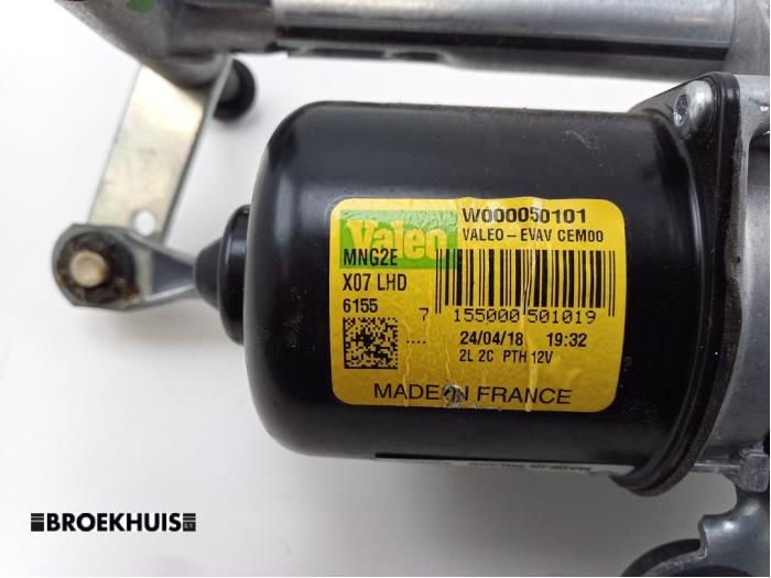 Wiper motor + mechanism from a Smart Forfour (453) 1.0 12V 2018