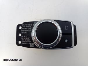 Usados Interruptor MMI Mercedes B (W246,242) 1.5 B-180 CDI 16V Precio € 50,00 Norma de margen ofrecido por Autobedrijf Broekhuis B.V.