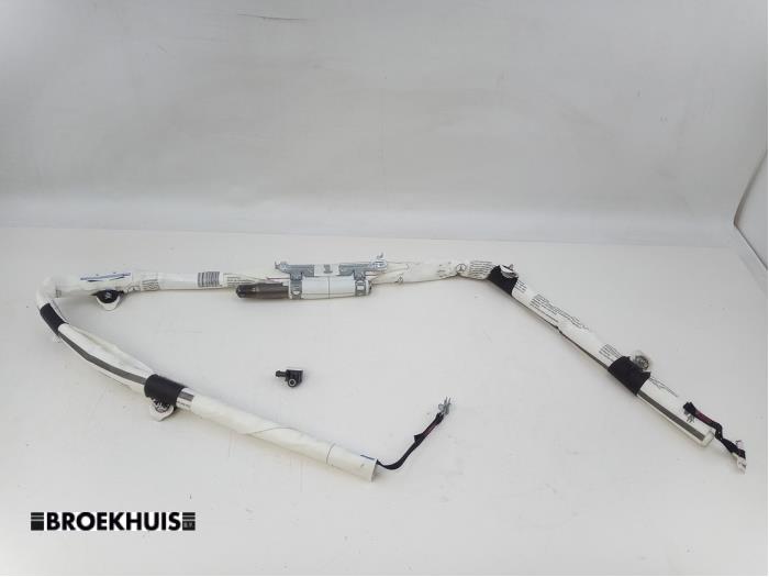 Używane Kurtyna prawa Mercedes B (W246/W242) 1.5 B-180 CDI,d 16V Cena € 40,00 Procedura marży oferowane przez Autobedrijf Broekhuis B.V.