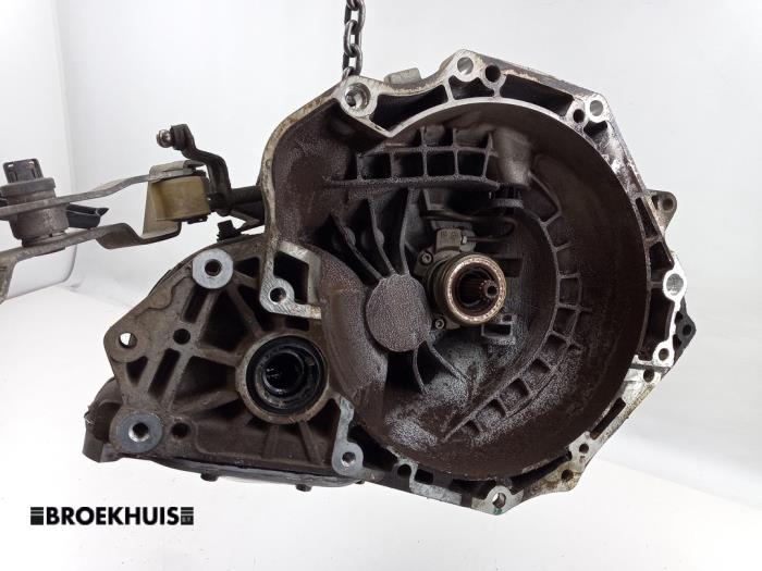Gebrauchte Getriebe Opel Meriva (A) 1.6 16V Preis auf Anfrage angeboten von Autobedrijf Broekhuis B.V.
