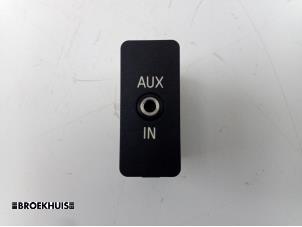 Used AUX / USB connection Mini Mini (R56) 1.4 16V One Price € 10,00 Margin scheme offered by Autobedrijf Broekhuis B.V.