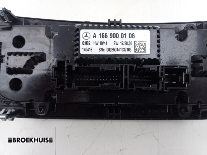 Panel de control de calefacción de un Mercedes-Benz ML III (166) 2.1 ML-250 CDI 16V BlueTEC 4-Matic 2014