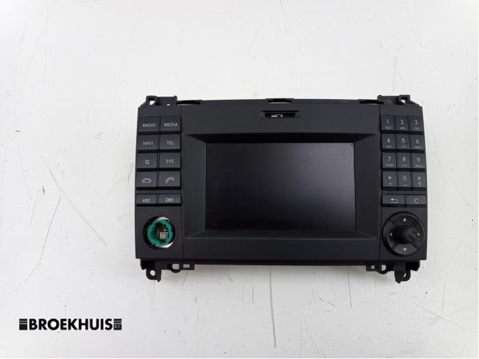 Używane System nawigacji Mercedes Sprinter 5t (906.63/65) 516 CDI 16V Cena € 302,50 Z VAT oferowane przez Autobedrijf Broekhuis B.V.
