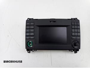 Used Navigation system Mercedes Sprinter 5t (906.63/65) 516 CDI 16V Price € 302,50 Inclusive VAT offered by Autobedrijf Broekhuis B.V.