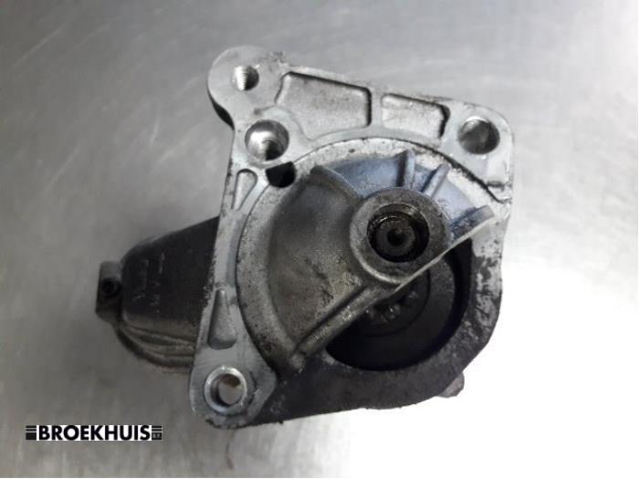 Starter from a Renault Megane II Grandtour (KM) 1.9 dCi 130 2007