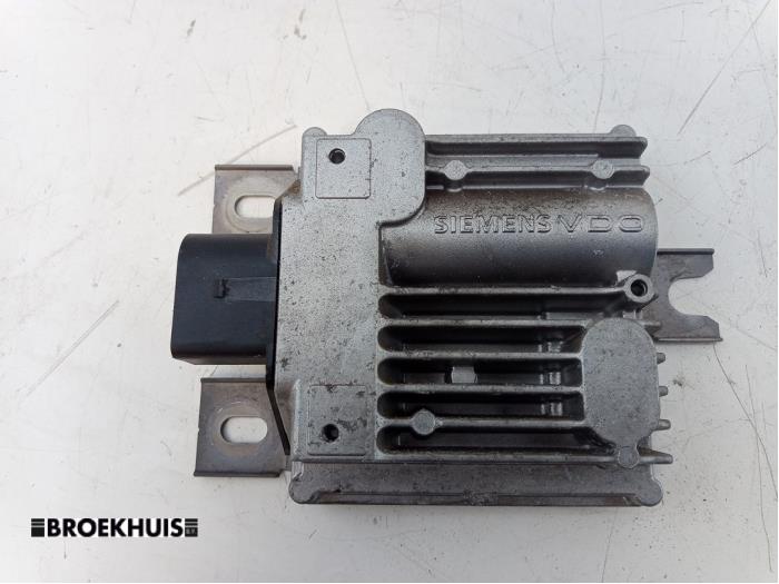 Usagé Module pompe carburant Porsche Panamera (970) 3.0 D V6 24V Prix € 40,00 Règlement à la marge proposé par Autobedrijf Broekhuis B.V.
