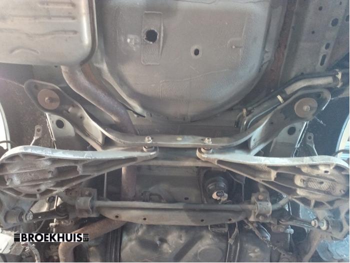 Used Subframe Volvo V70 (BW) 2.4 D 20V Price € 150,00 Margin scheme offered by Autobedrijf Broekhuis B.V.