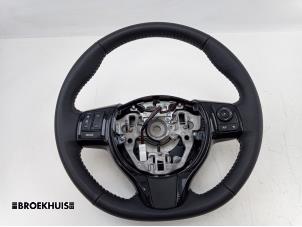 Used Steering wheel Toyota Yaris III (P13) 1.5 16V Hybrid Price € 85,00 Margin scheme offered by Autobedrijf Broekhuis B.V.