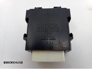 Used Wiper module Toyota Yaris III (P13) 1.5 16V Hybrid Price € 35,00 Margin scheme offered by Autobedrijf Broekhuis B.V.