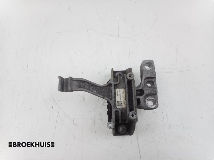 Used Engine mount Volkswagen Passat Variant (3G5) 1.6 TDI 16V Price € 20,00 Margin scheme offered by Autobedrijf Broekhuis B.V.