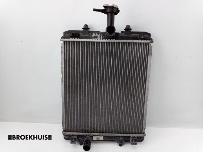 Usagé Radiateur Peugeot 107 1.0 12V Prix € 25,00 Règlement à la marge proposé par Autobedrijf Broekhuis B.V.