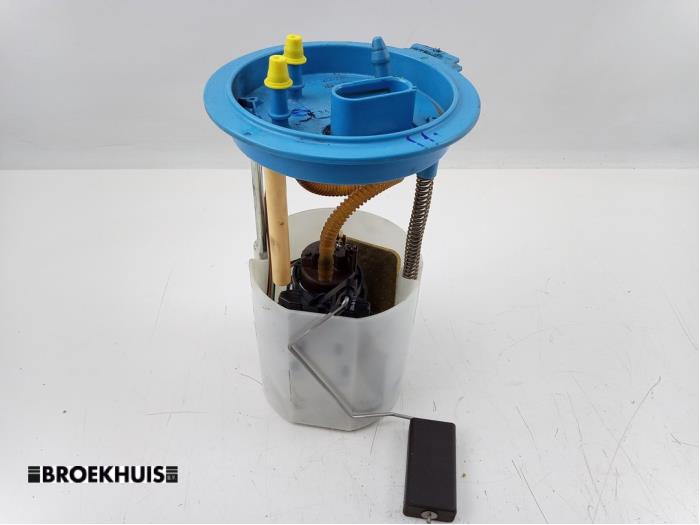 Gebrauchte Kraftstoffpumpe Elektrisch Volkswagen Golf V Variant (1K5) 1.4 TSI 122 16V Preis € 15,00 Margenregelung angeboten von Autobedrijf Broekhuis B.V.