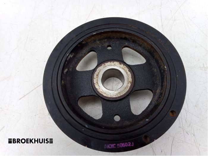 Crankshaft pulley from a Toyota Auris Touring Sports (E18) 1.8 16V Hybrid 2016