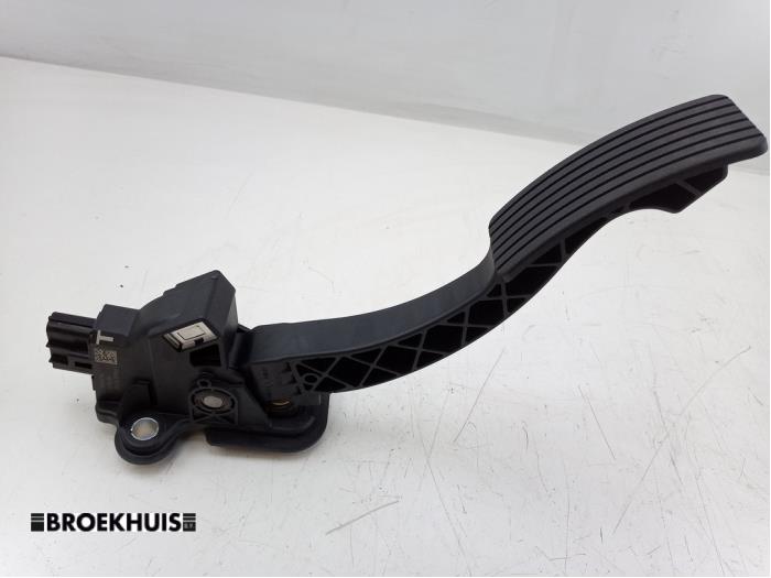 Używane Pedal gazu Mitsubishi Eclipse Cross (GK/GL) 1.5 Turbo 16V 2WD Cena € 25,00 Procedura marży oferowane przez Autobedrijf Broekhuis B.V.