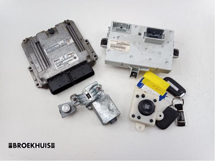 Used Injection computer Jeep Cherokee (KL) 2.2 Multijet II 16V 4x4 Price € 300,00 Margin scheme offered by Autobedrijf Broekhuis B.V.