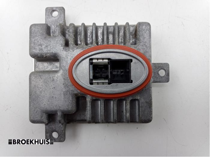 Używane Starter ksenonowy BMW 5 serie (F10) 528i 24V Cena € 70,00 Procedura marży oferowane przez Autobedrijf Broekhuis B.V.
