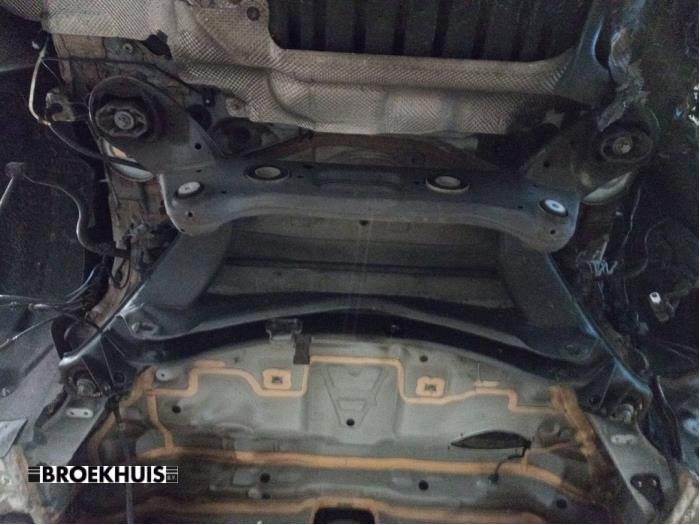 Used Subframe Mercedes CLS (C257) 350d 2.9 24V 4-Matic Price € 400,00 Margin scheme offered by Autobedrijf Broekhuis B.V.