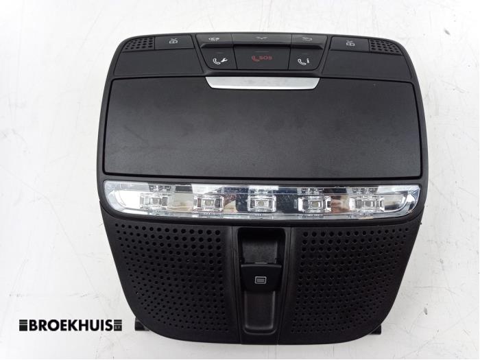 Begagnade Innerbelysning, fram Mercedes CLS (C257) 350d 2.9 24V 4-Matic Pris € 150,00 Marginaltabell erbjuds av Autobedrijf Broekhuis B.V.